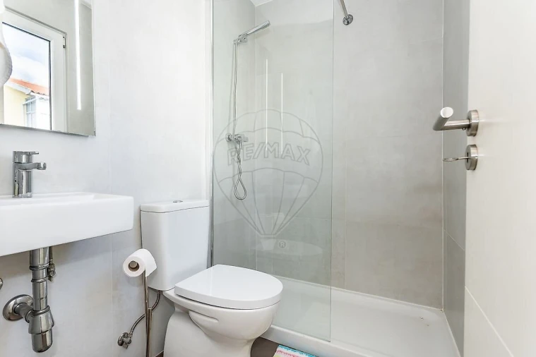 Moradia T4 para Venda em Santa Iria de Azoia, São João da Talha e Bobadela Foto 33