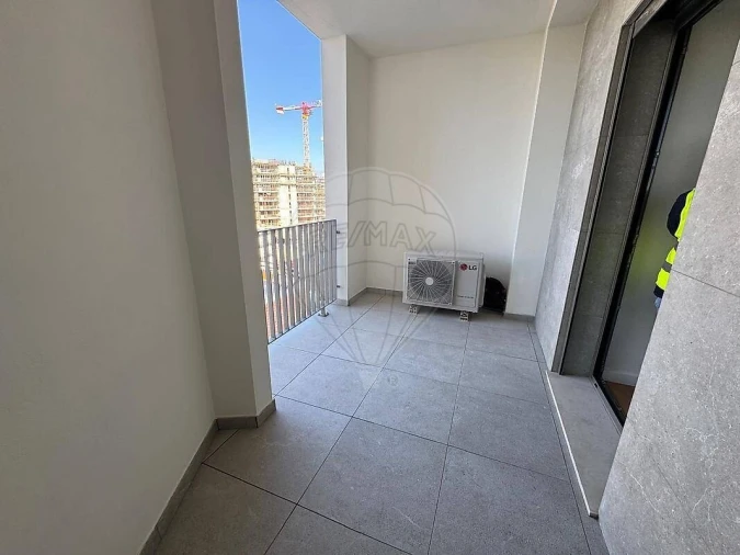 Apartamento T3 para Venda em Lumiar Foto 3