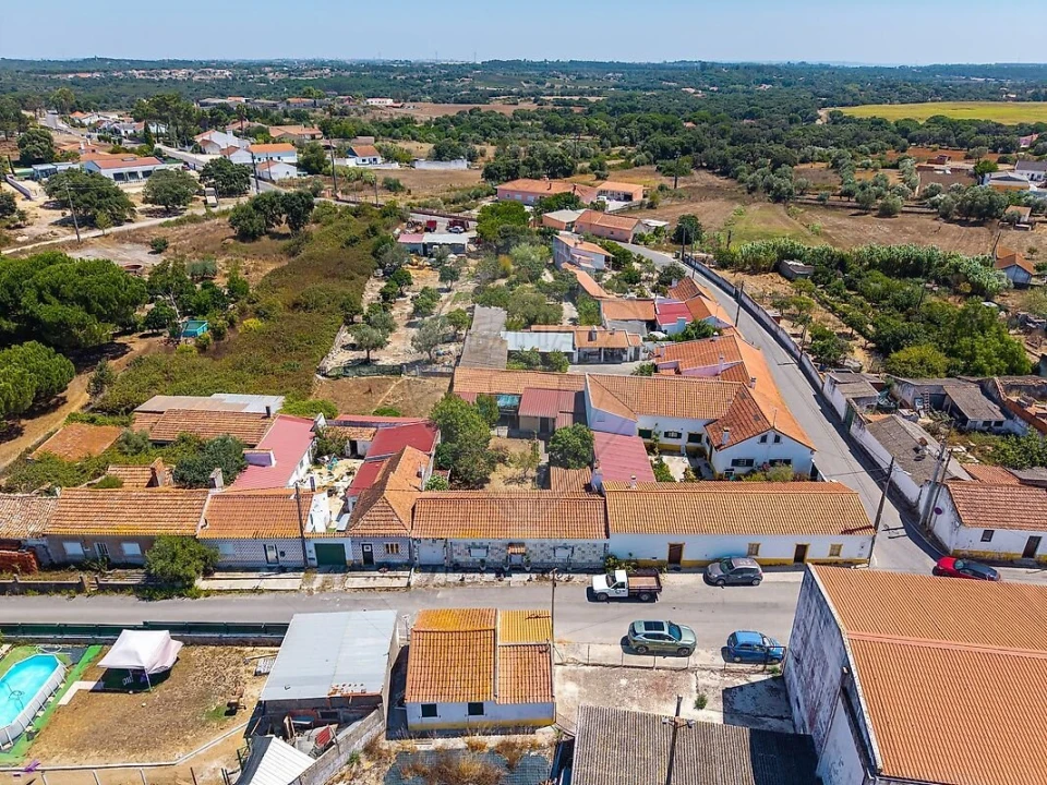 Moradia T3 para Venda em Almoster Foto 41