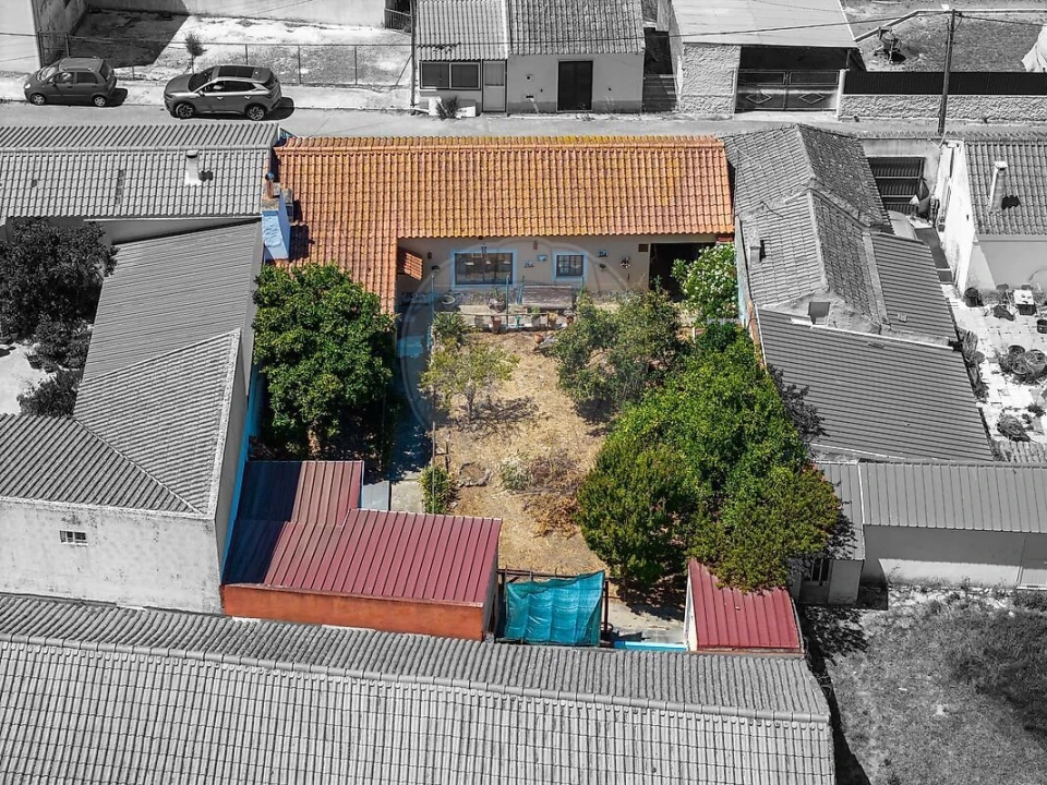 Moradia T3 para Venda em Almoster Foto 42
