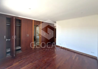 Moradia T4 para Venda em Alcabideche