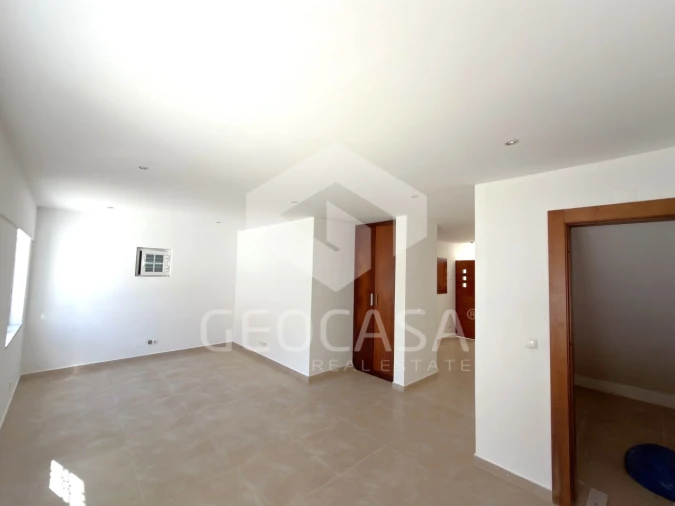 Moradia T4 para Venda em Alcabideche Foto 7