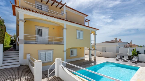 Moradia T5 para Venda em Ericeira