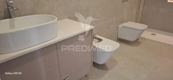 Moradia T3 para Venda em Fernao Ferro