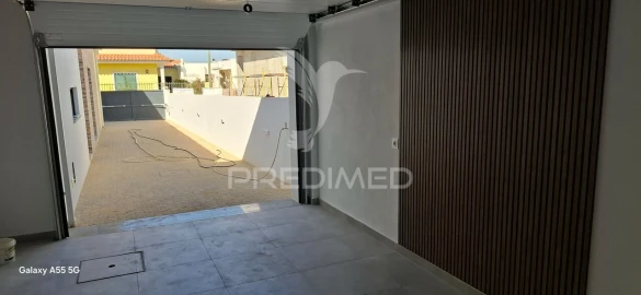 Moradia T3 para Venda em Fernao Ferro