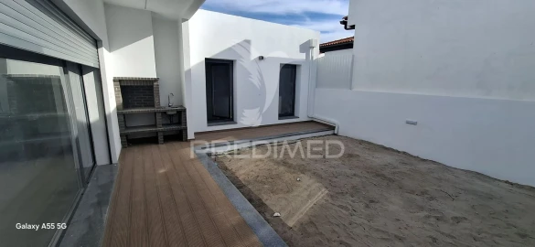 Moradia T3 para Venda em Fernao Ferro
