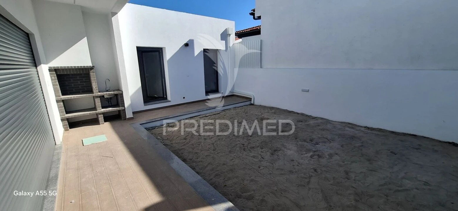 Moradia T3 para Venda em Fernao Ferro Foto 21