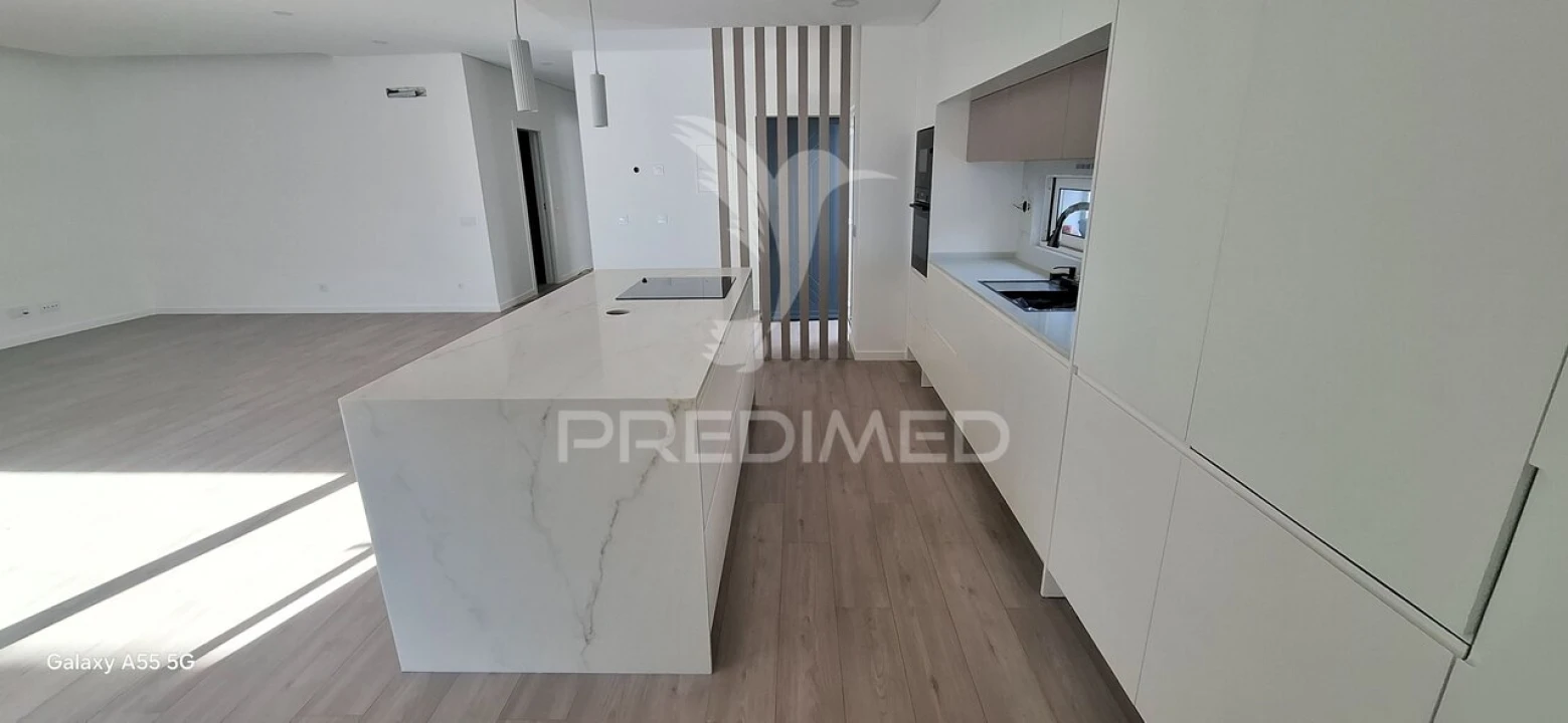 Moradia T3 para Venda em Fernao Ferro Foto 2