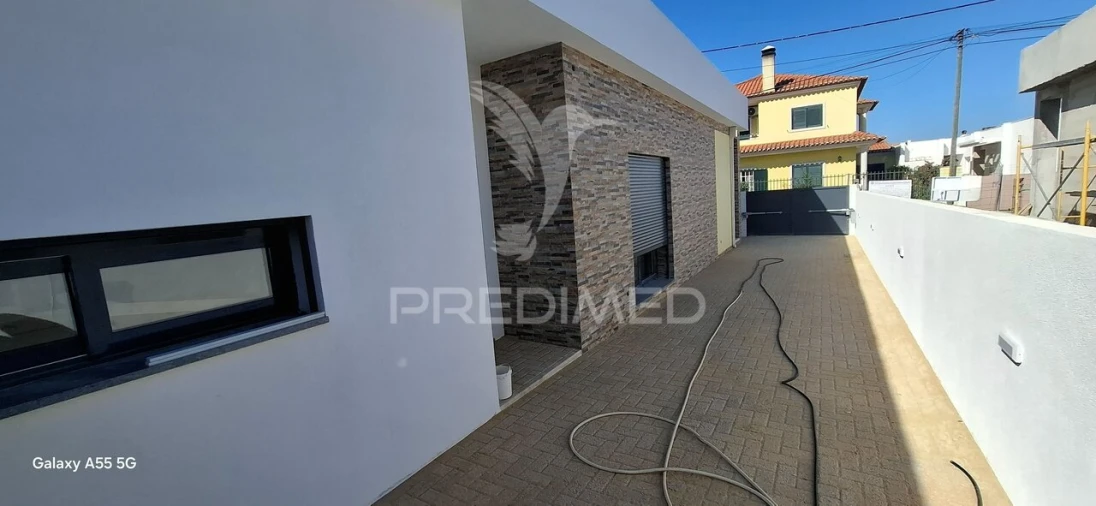 Moradia T3 para Venda em Fernao Ferro Foto 25