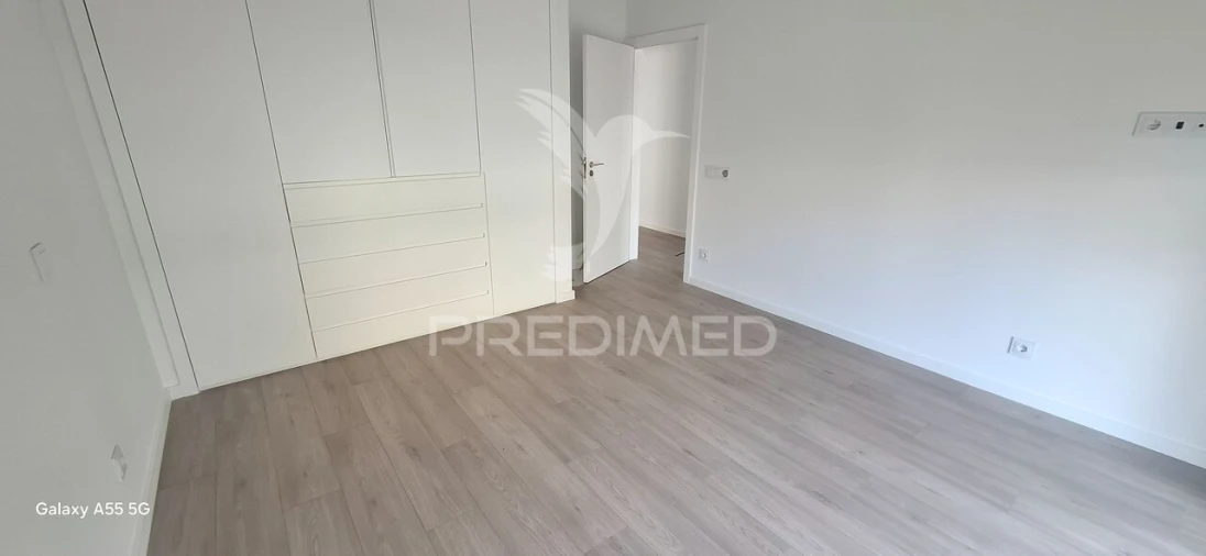 Moradia T3 para Venda em Fernao Ferro Foto 18