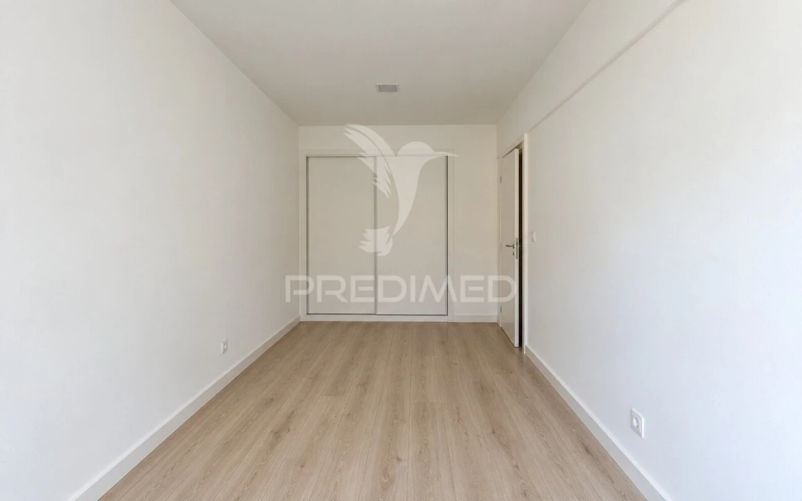 Apartamento T3 para Venda em Cacém e São Marcos Foto 10