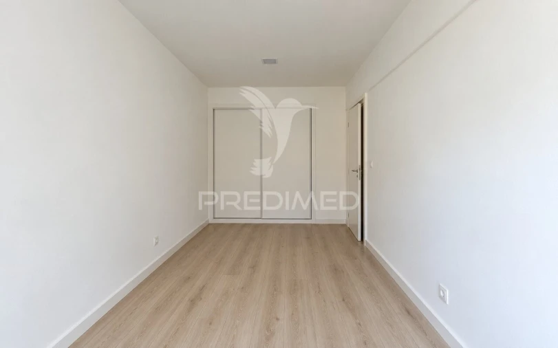 Apartamento T3 para Venda em Cacém e São Marcos Foto 10