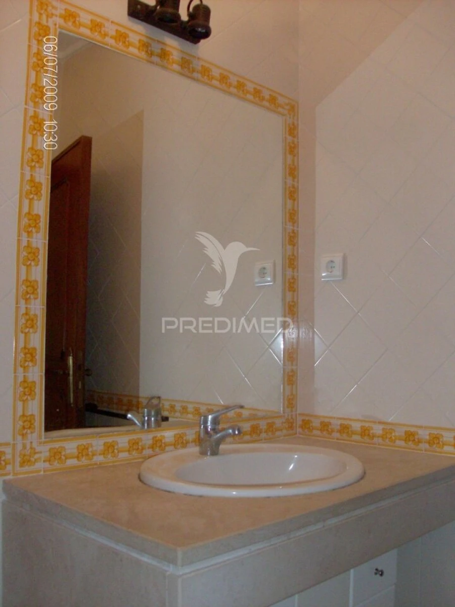Apartamento T2 para Venda em Charneca de Caparica e Sobreda Foto 7