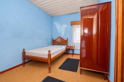 Moradia T3 para Venda em Foz do Sousa e Covelo