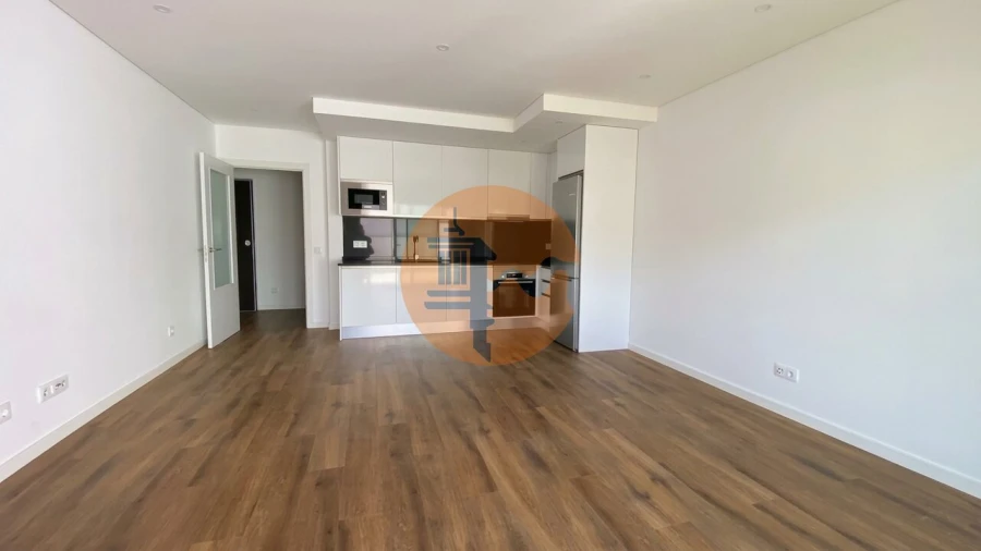 Apartamento T1 para Venda em Olhão Foto 4