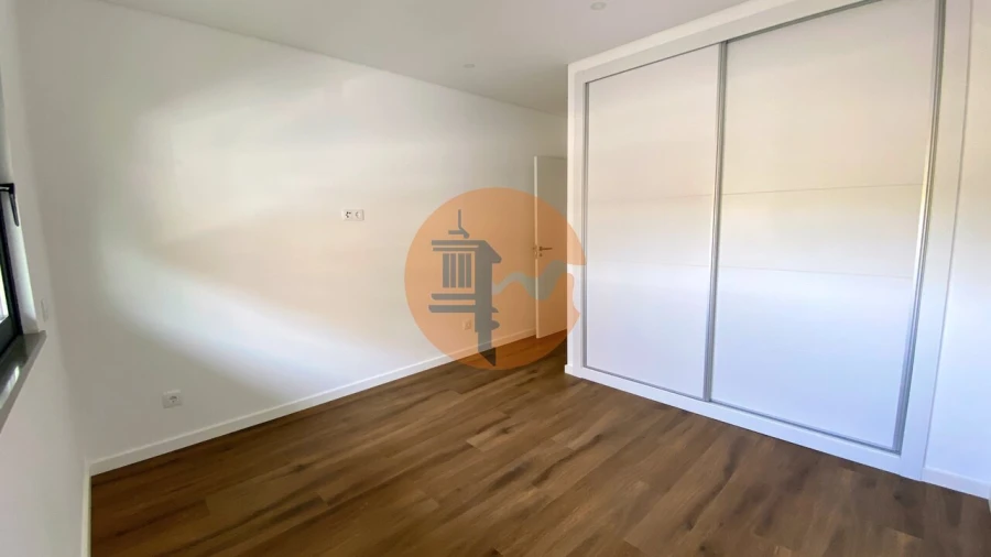 Apartamento T1 para Venda em Olhão Foto 9