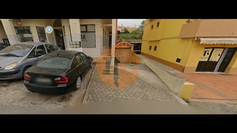 Armazém para Venda em Ferragudo