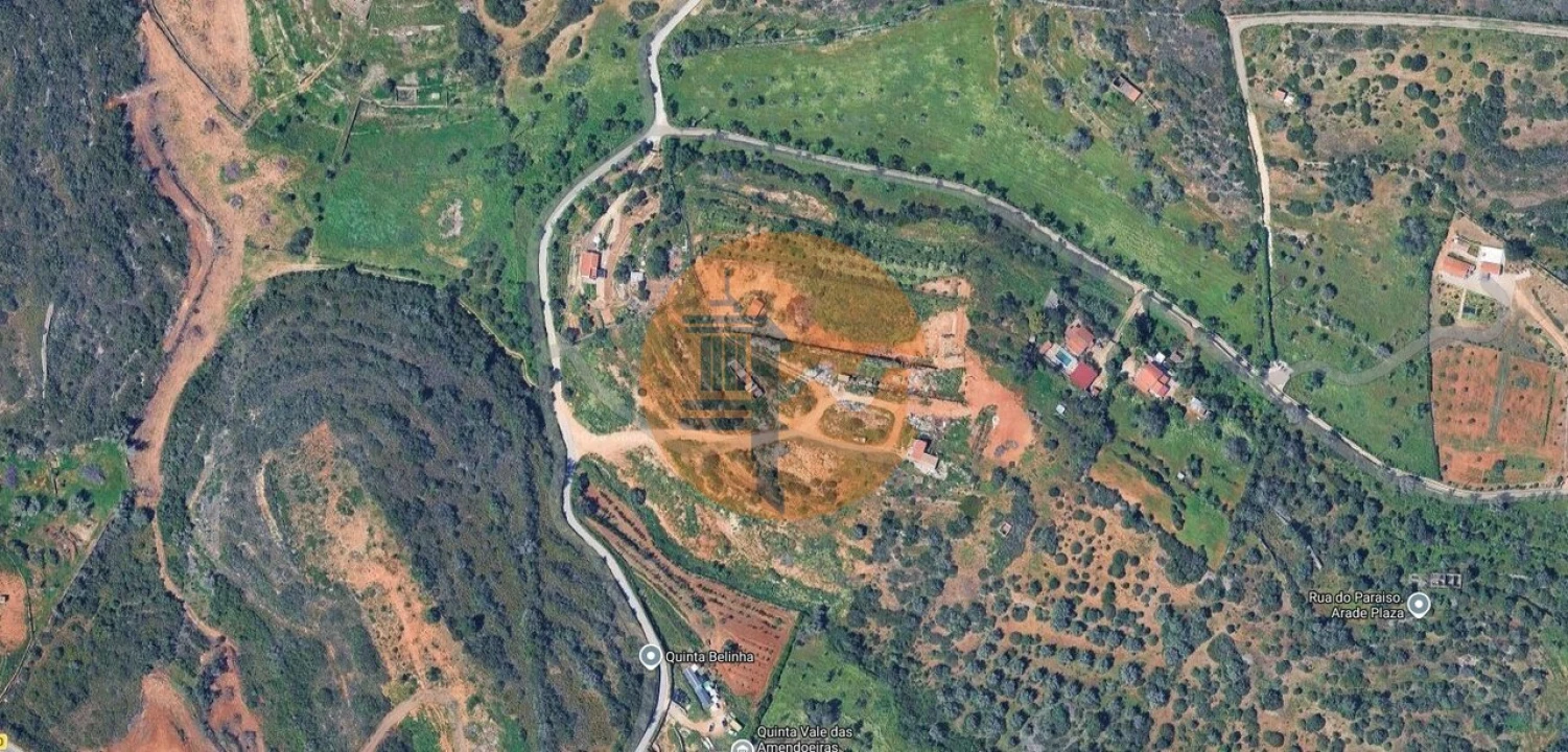 Terreno para Venda em Estômbar e Parchal Foto 1