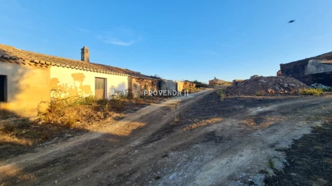 Quinta T0 para Venda em Bordeira