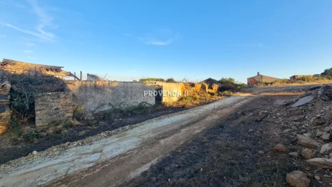 Quinta T0 para Venda em Bordeira