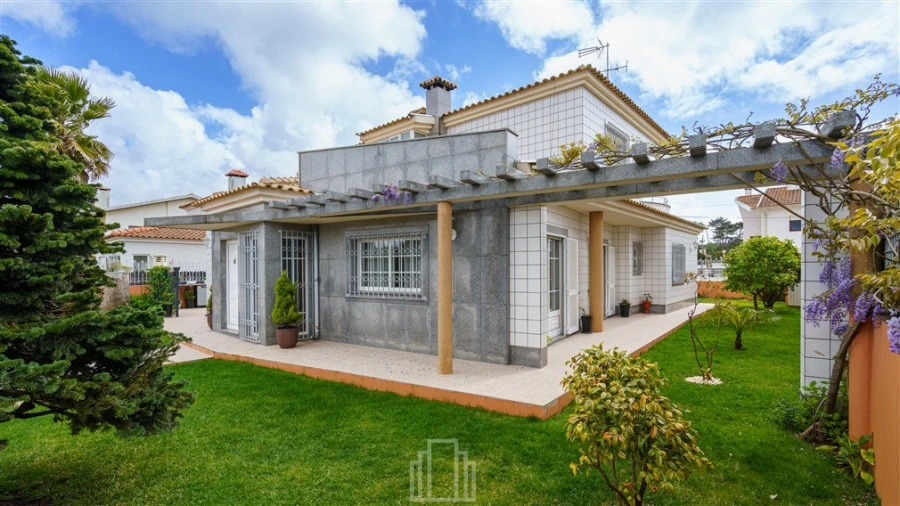Moradia T4 para Venda em Ovar, São João, Arada e São Vicente de Pereira Jusã Foto 32