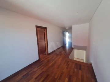 Moradia T4 para Venda em Alcabideche