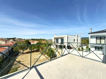 Moradia T4 para Venda em Alcabideche