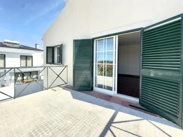 Moradia T4 para Venda em Alcabideche