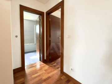 Moradia T4 para Venda em Alcabideche