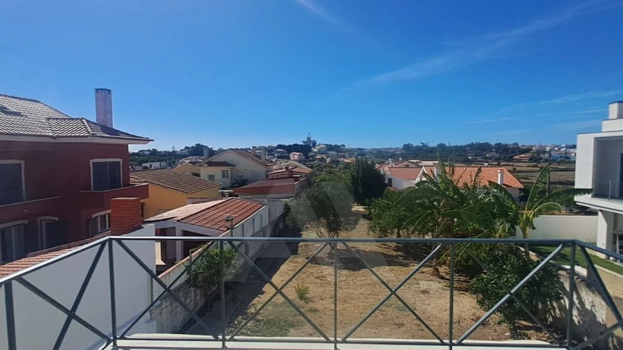 Moradia T4 para Venda em Alcabideche