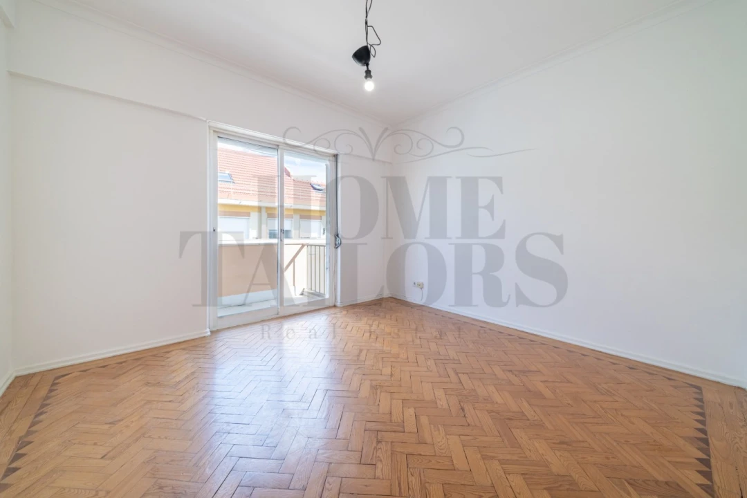 Apartamento T4 para Venda em Beato Foto 2
