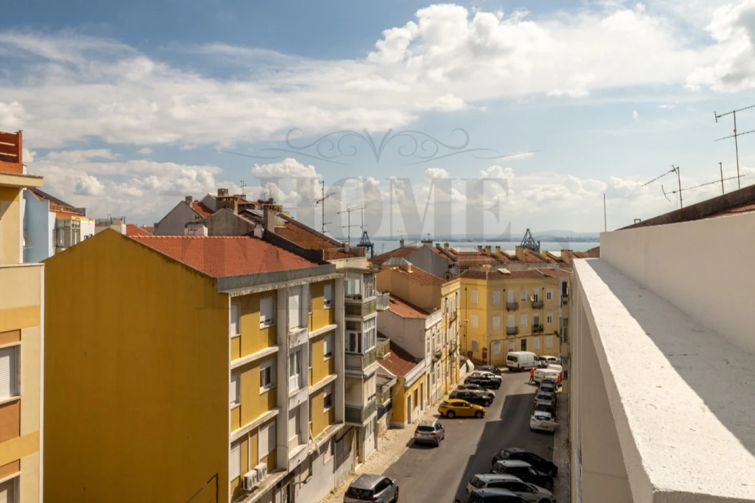 Apartamento T4 para Venda em Beato Foto 4