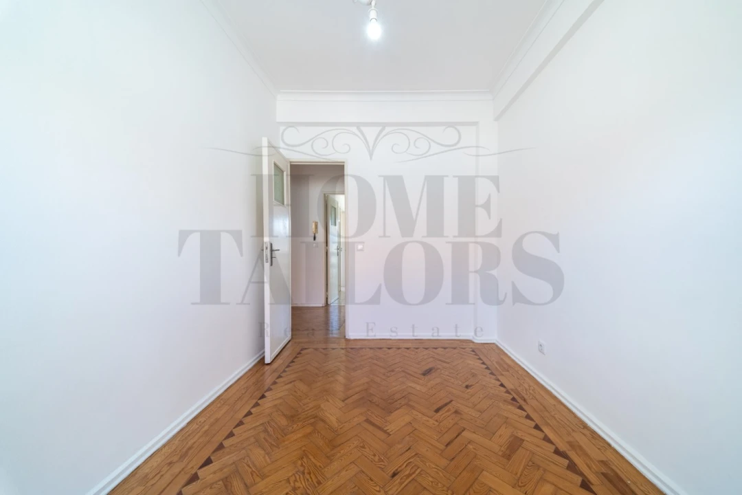 Apartamento T4 para Venda em Beato Foto 6