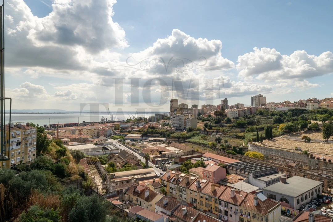 Apartamento T4 para Venda em Beato Foto 1