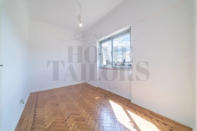Apartamento T4 para Venda em Beato