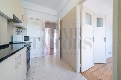 Apartamento T4 para Venda em Beato