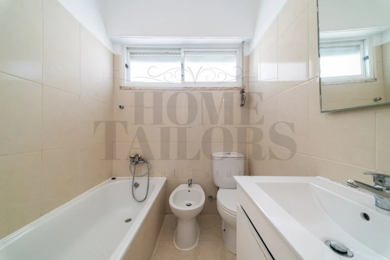 Apartamento T4 para Venda em Beato Foto 16
