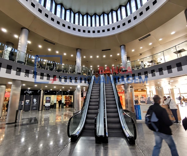 Loja para Venda em Cidade da Maia Foto 5