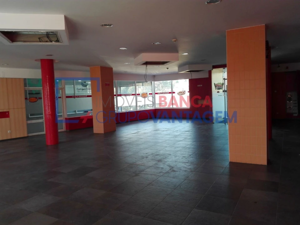 Loja para Venda em Fervença Foto 1