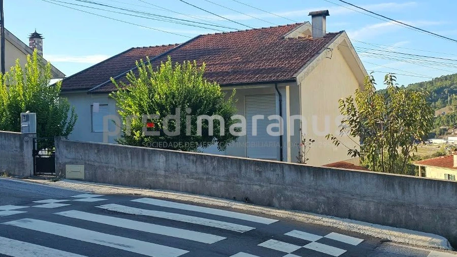 Moradia T6 para Venda em Gondar
