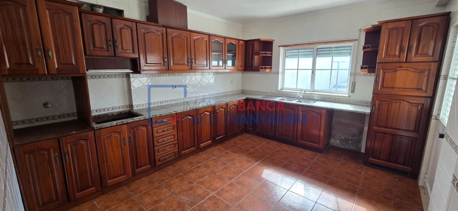 Moradia T3 para Venda em Moita Foto 12