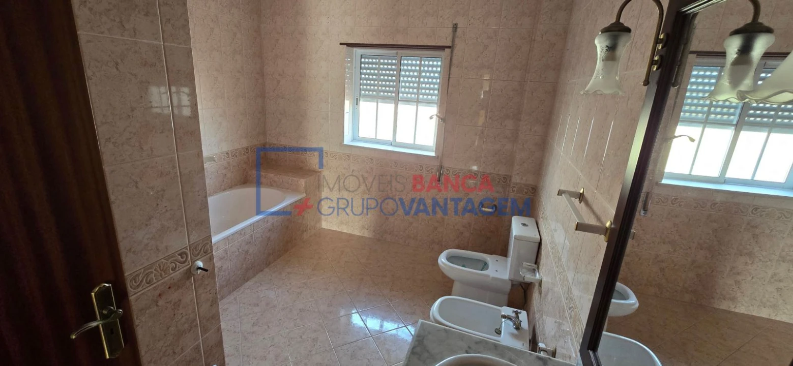 Moradia T3 para Venda em Moita Foto 14
