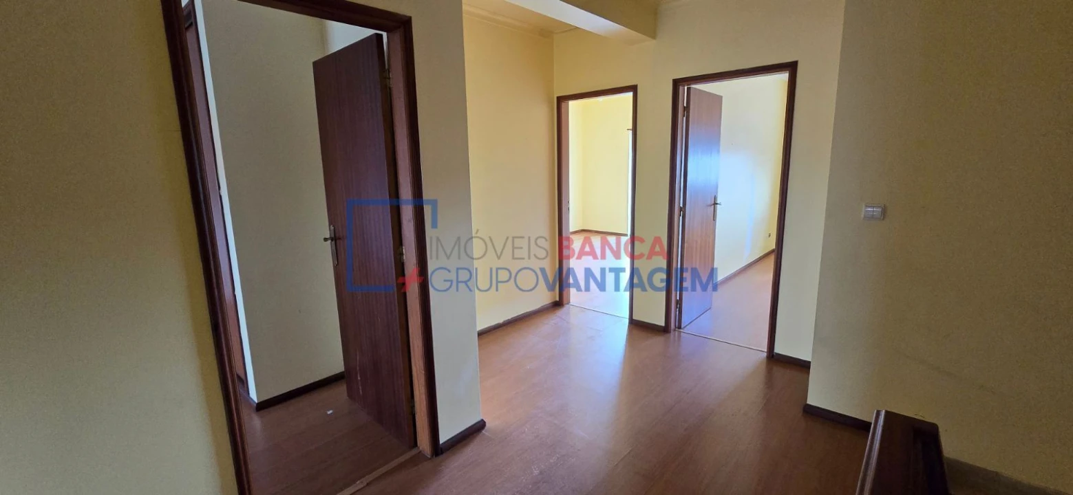 Moradia T3 para Venda em Moita Foto 16