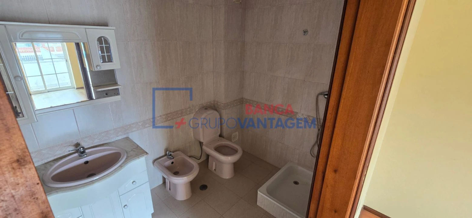 Moradia T3 para Venda em Moita Foto 21