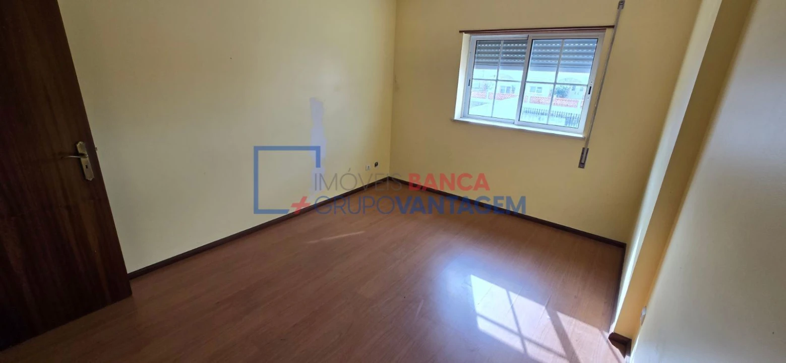 Moradia T3 para Venda em Moita Foto 22