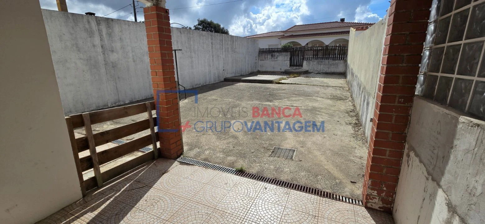 Moradia T3 para Venda em Moita Foto 25