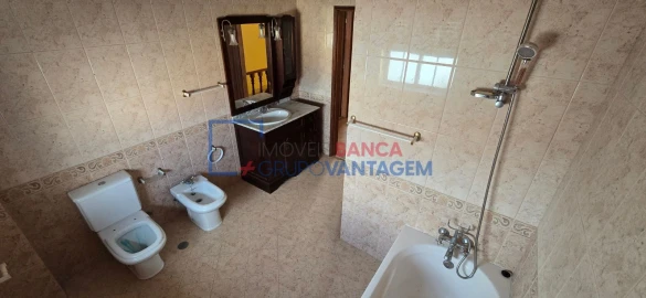 Moradia T3 para Venda em Moita