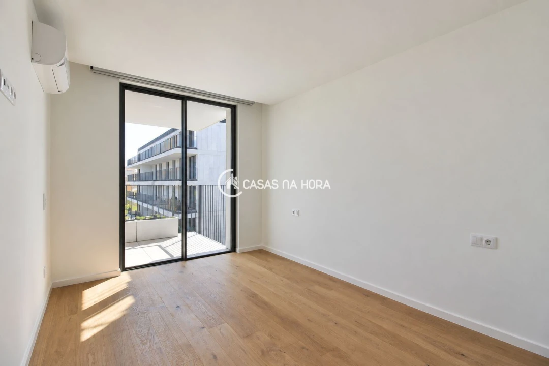 Apartamento T2 para Arrendamento em Canidelo Foto 18