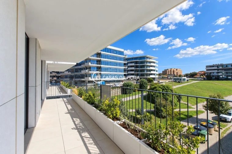 Apartamento T2 para Arrendamento em Canidelo Foto 5