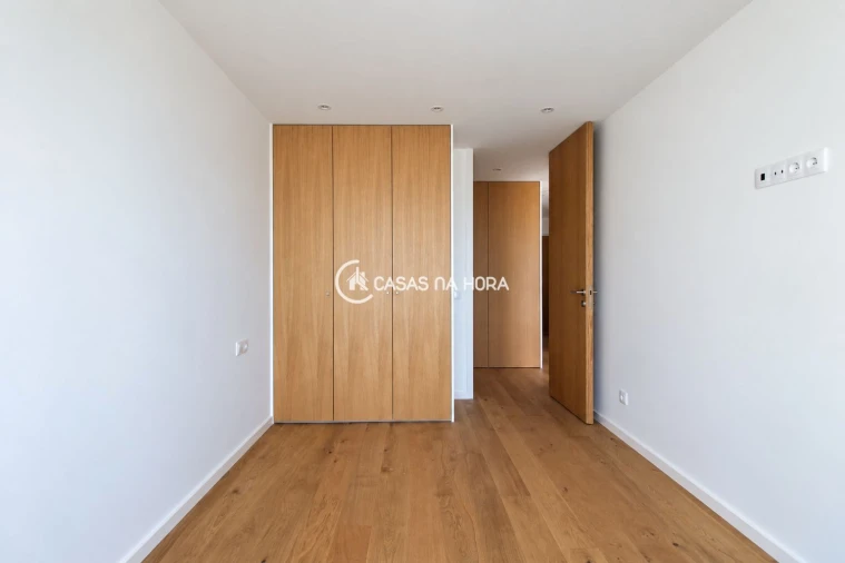 Apartamento T2 para Arrendamento em Canidelo Foto 12